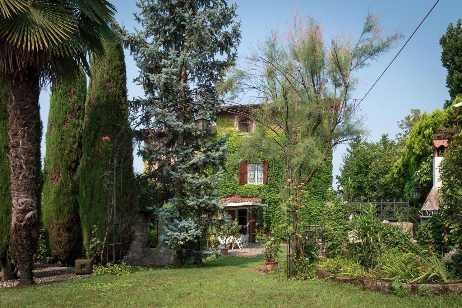 Torre De Salis Bed and Breakfast Gussago Exteriör bild