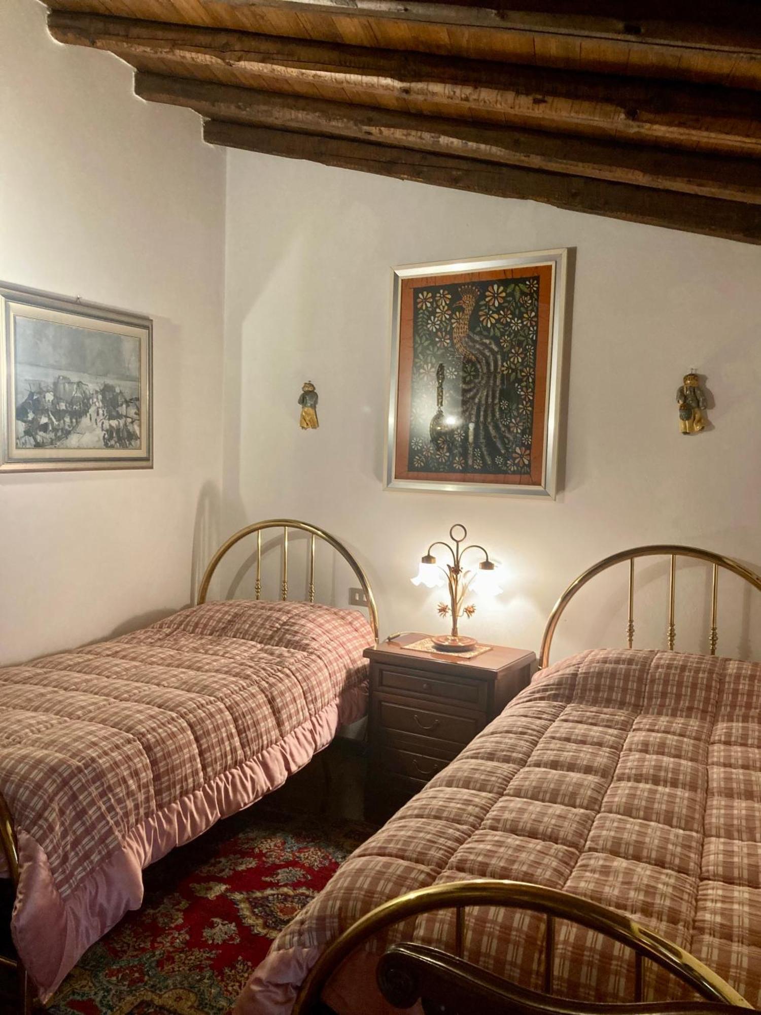 Torre De Salis Bed and Breakfast Gussago Exteriör bild